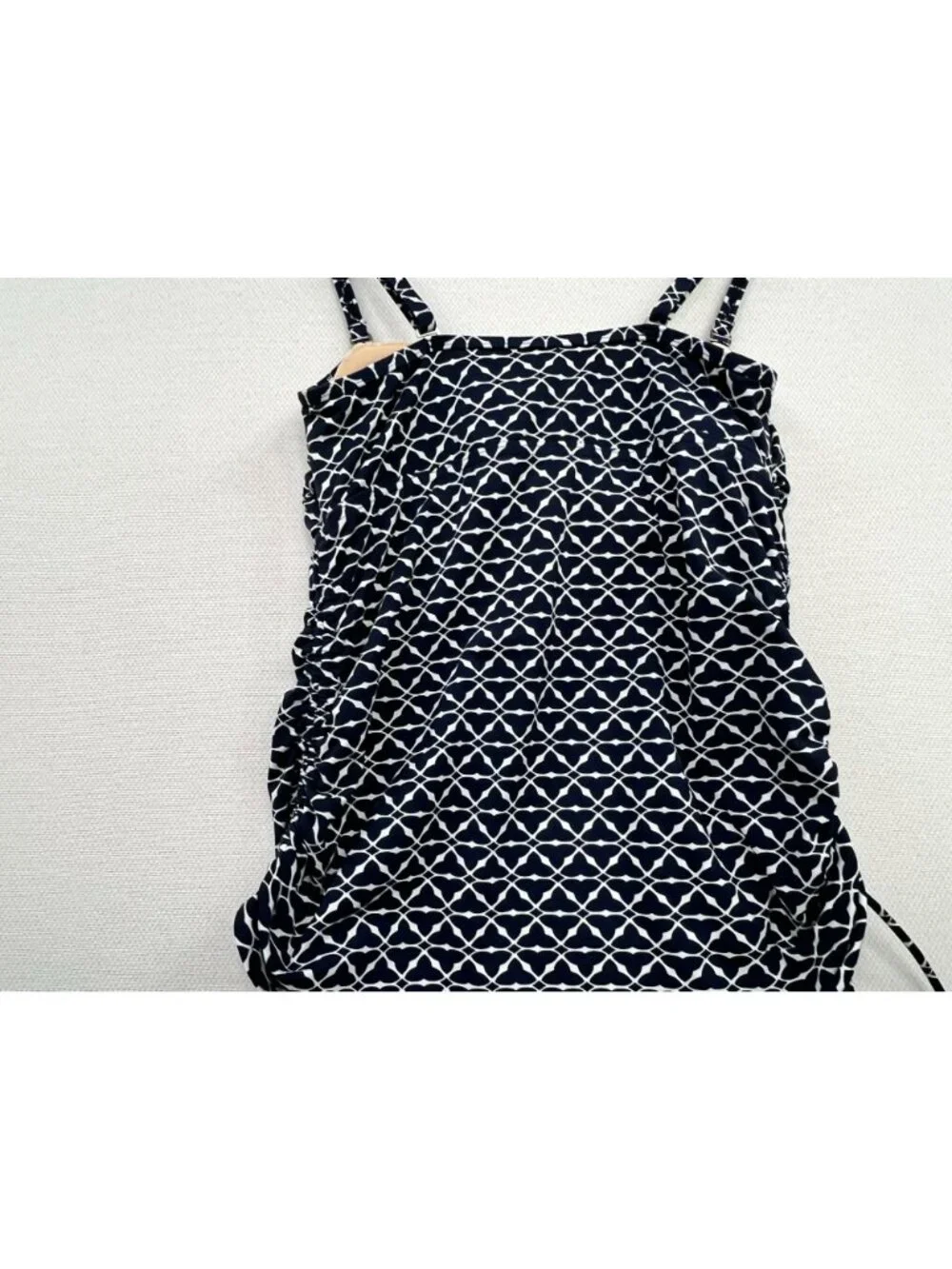 Lands' End Women's Tankini Swim Top Sleeveless Side Ties Size 6P Navy White Geo